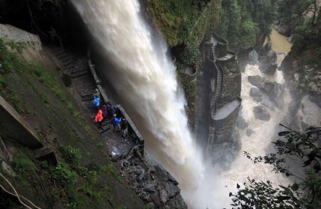 Cascada del Pailón del Diablo en Baños de Agua Santa