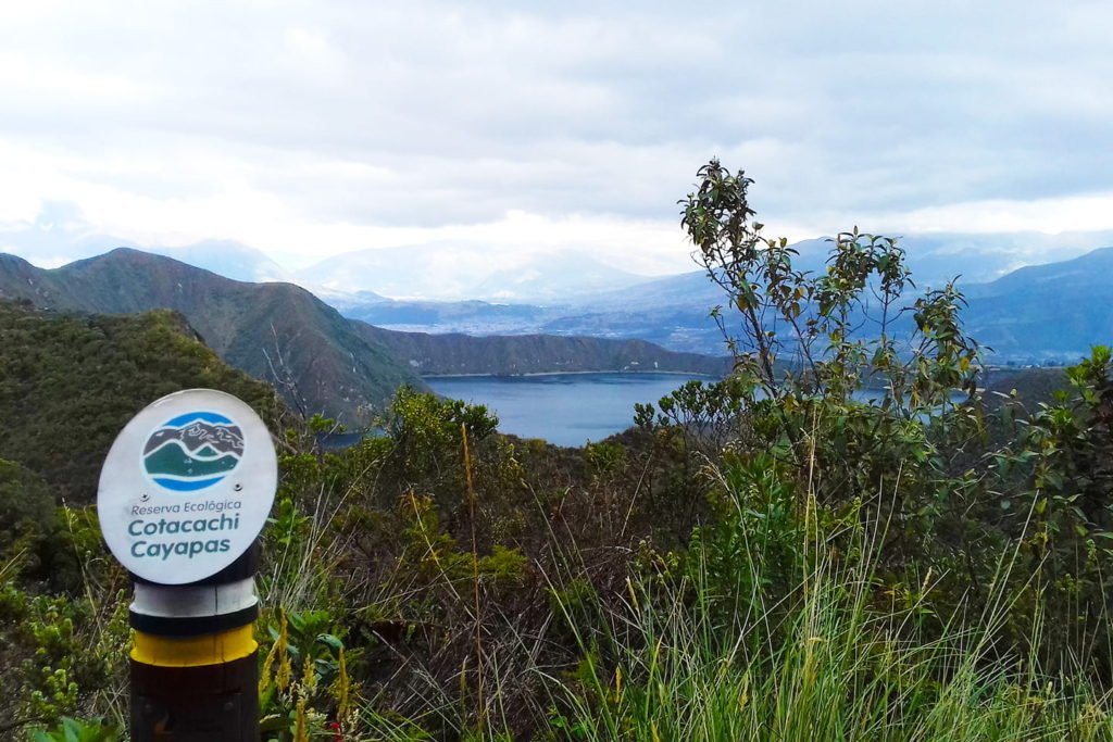 Laguna de Cuicocha sendero